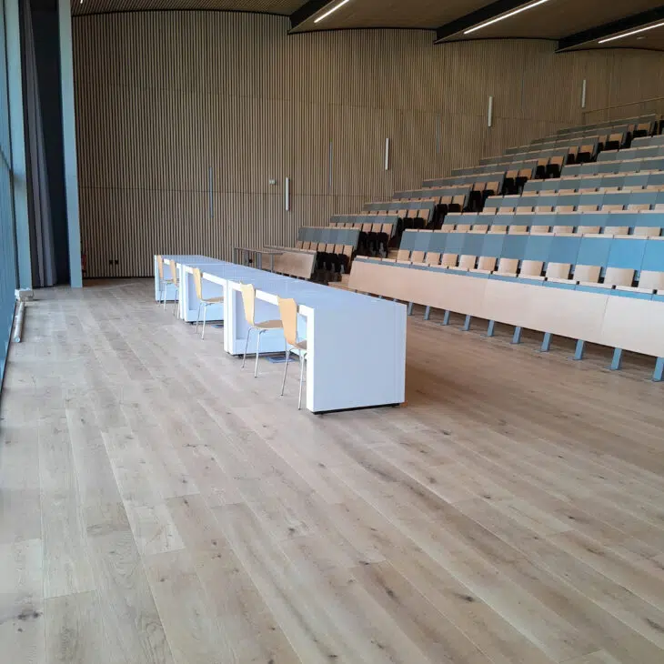 Table-ACT2-Chaires-1